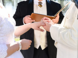 Organiser une cérémonie avec un officier laïque ? officier-ceremonie-laique